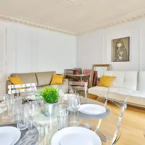  Apartment Quartier Champs-elysees 3 France